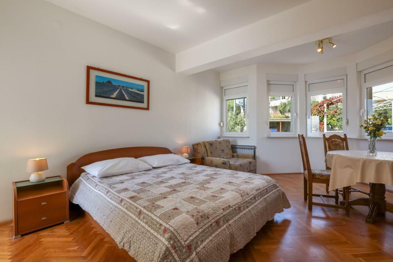 Apartment Cetina *